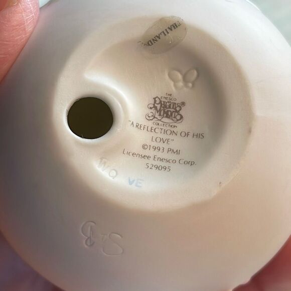 1994 Precious Moments “A Reflection of his Love” Easter 1994 - Picture 3 of 10